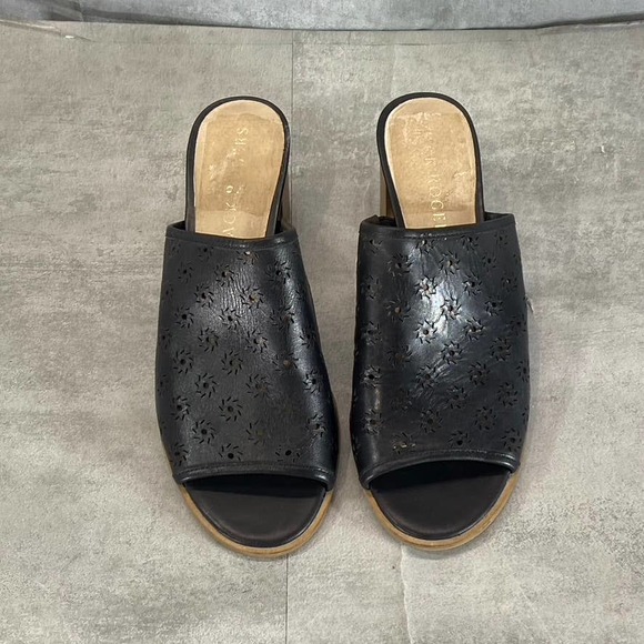 Jack Rogers Women's Black Leather Ronnie Perforated Peep-Toe Sandals SZ 9 - Picture 4 of 10